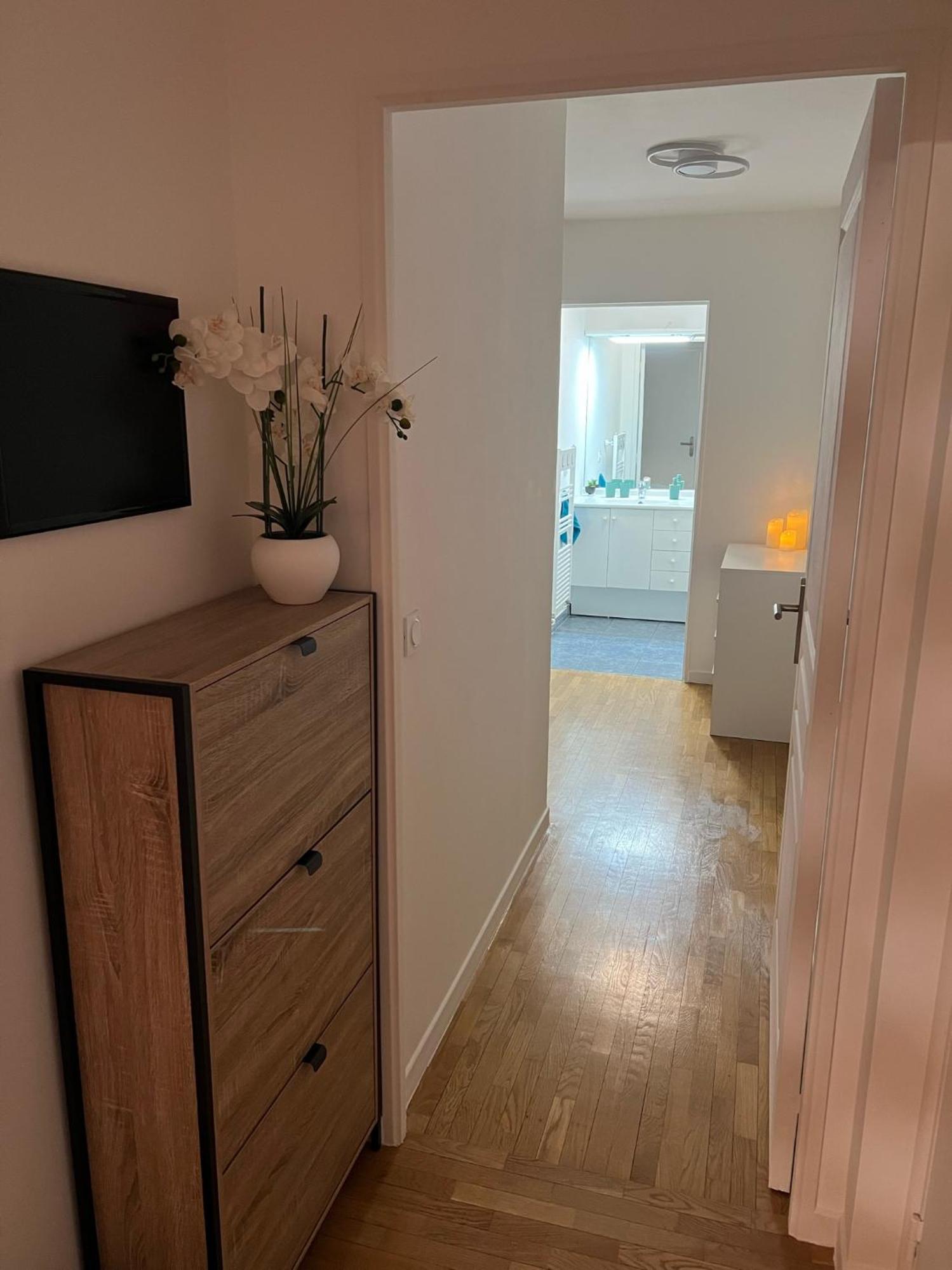 Paris-Montrouge Magnifique Appartement 3 Pieces De 75M2 Avec Parking - Tres Cosy Pour 1 - 8 Personnes Refait A Neuf -Entire Apartment Luxurious And Warm -Montrouge Paris 14Eme - Proche Aeroport Orly Parc Expositions Porte De Versailles Free Wifi Grat Exterior foto