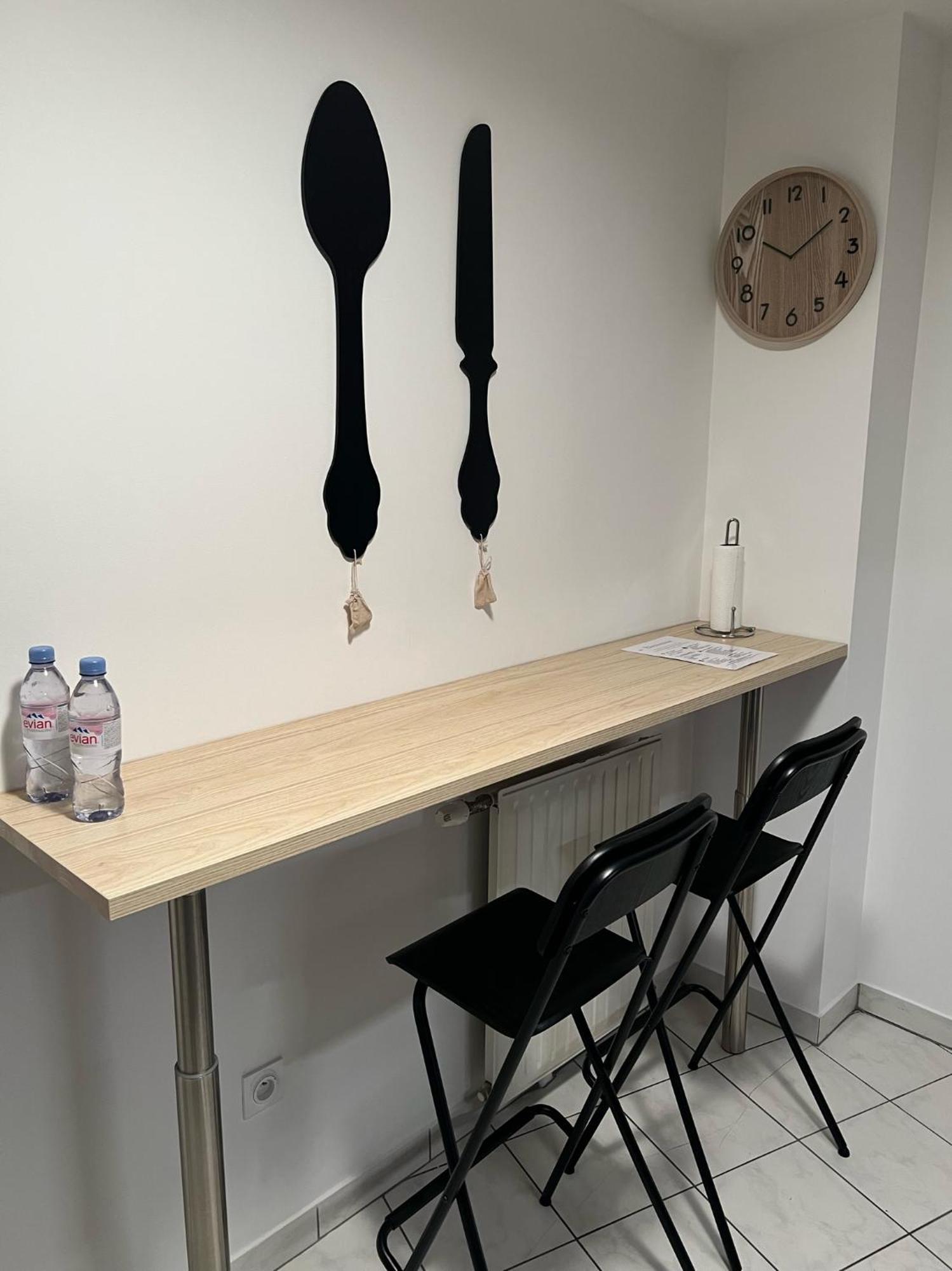 Paris-Montrouge Magnifique Appartement 3 Pieces De 75M2 Avec Parking - Tres Cosy Pour 1 - 8 Personnes Refait A Neuf -Entire Apartment Luxurious And Warm -Montrouge Paris 14Eme - Proche Aeroport Orly Parc Expositions Porte De Versailles Free Wifi Grat Exterior foto