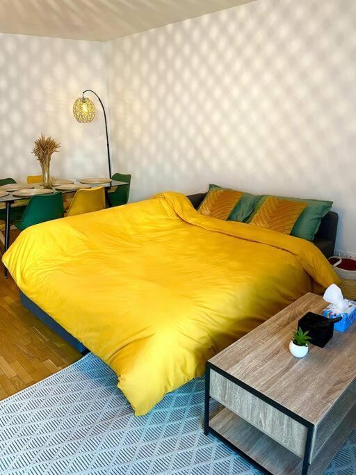 Paris-Montrouge Magnifique Appartement 3 Pieces De 75M2 Avec Parking - Tres Cosy Pour 1 - 8 Personnes Refait A Neuf -Entire Apartment Luxurious And Warm -Montrouge Paris 14Eme - Proche Aeroport Orly Parc Expositions Porte De Versailles Free Wifi Grat Exterior foto
